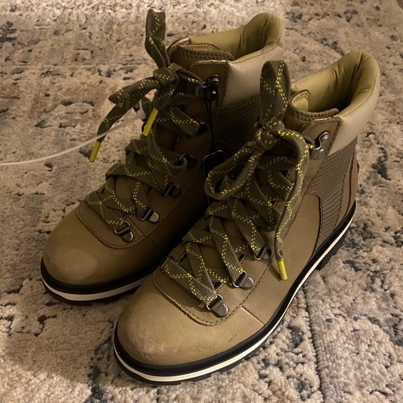 Sorel Lennox Hiker Boot - Picture 7 of 12